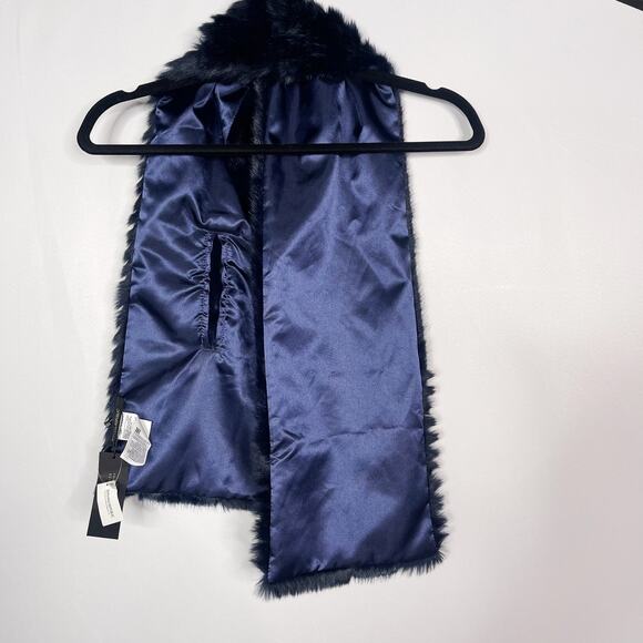 New Banana Republic Navy Blue Faux Fur Blocked Peppy Scarf Wrap Warm Winter - Picture 3 of 11